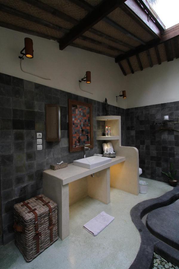 Villa Blue Steps Yogyakarta Esterno foto