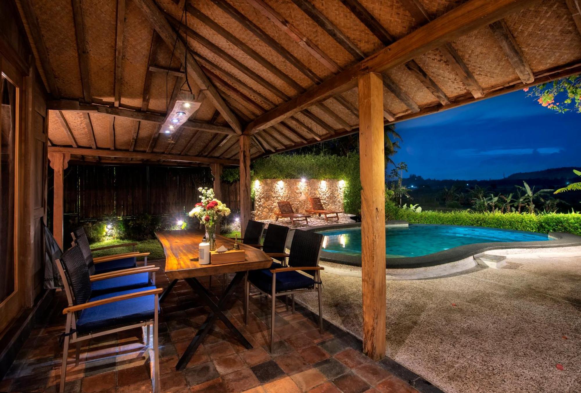 Villa Blue Steps Yogyakarta Esterno foto