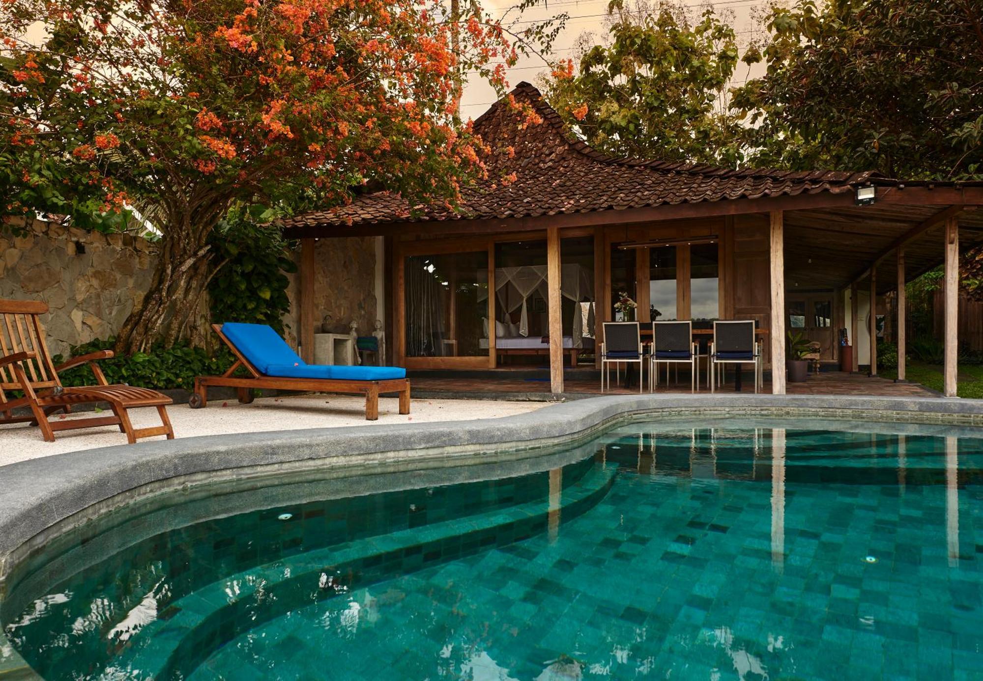 Villa Blue Steps Yogyakarta Esterno foto